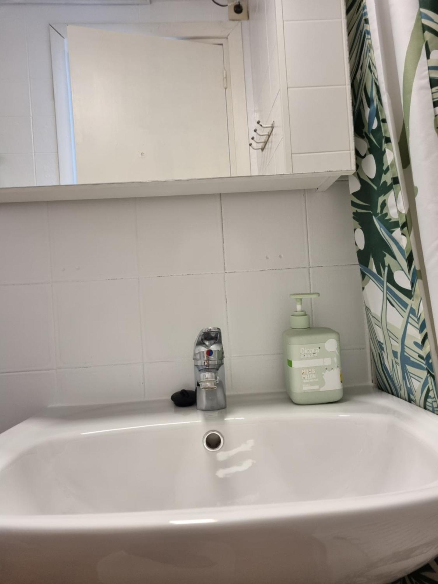 Comfortable One Bedroom Apartment Фуэнхирола Экстерьер фото